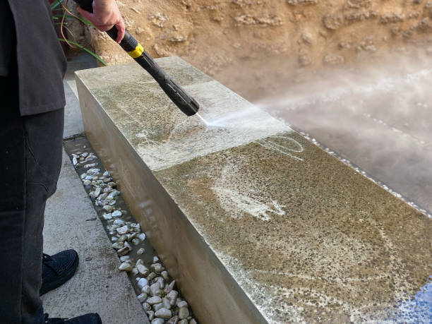 Why Choose Our Certified Pressure Washing Experts for Your Project Needs in Oakland City, IN?